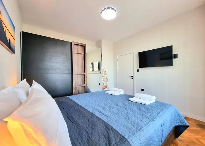 Sunrise - 2 Bedrooms To The Sea *