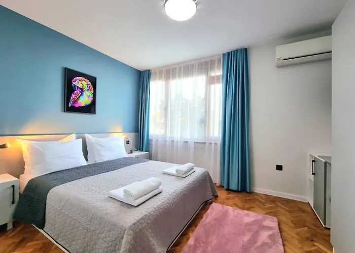 Sunrise - 2 Bedrooms To The Sea